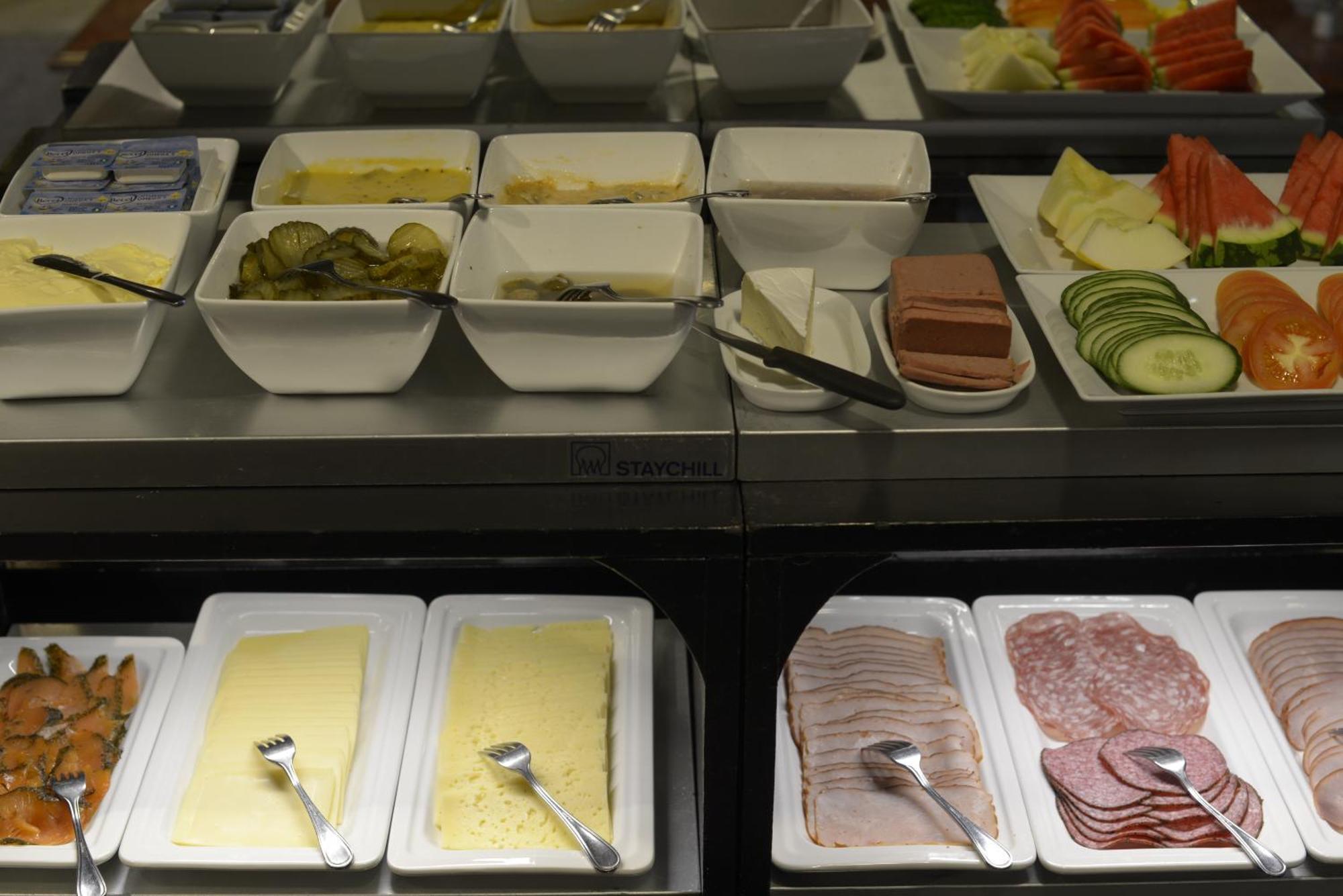 西佳人民酒店 Åkersberga 外观 照片